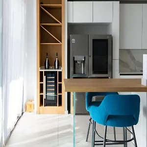 modern-apartment-in-the-center-of-st-julians.hotelssaintjulians.com/